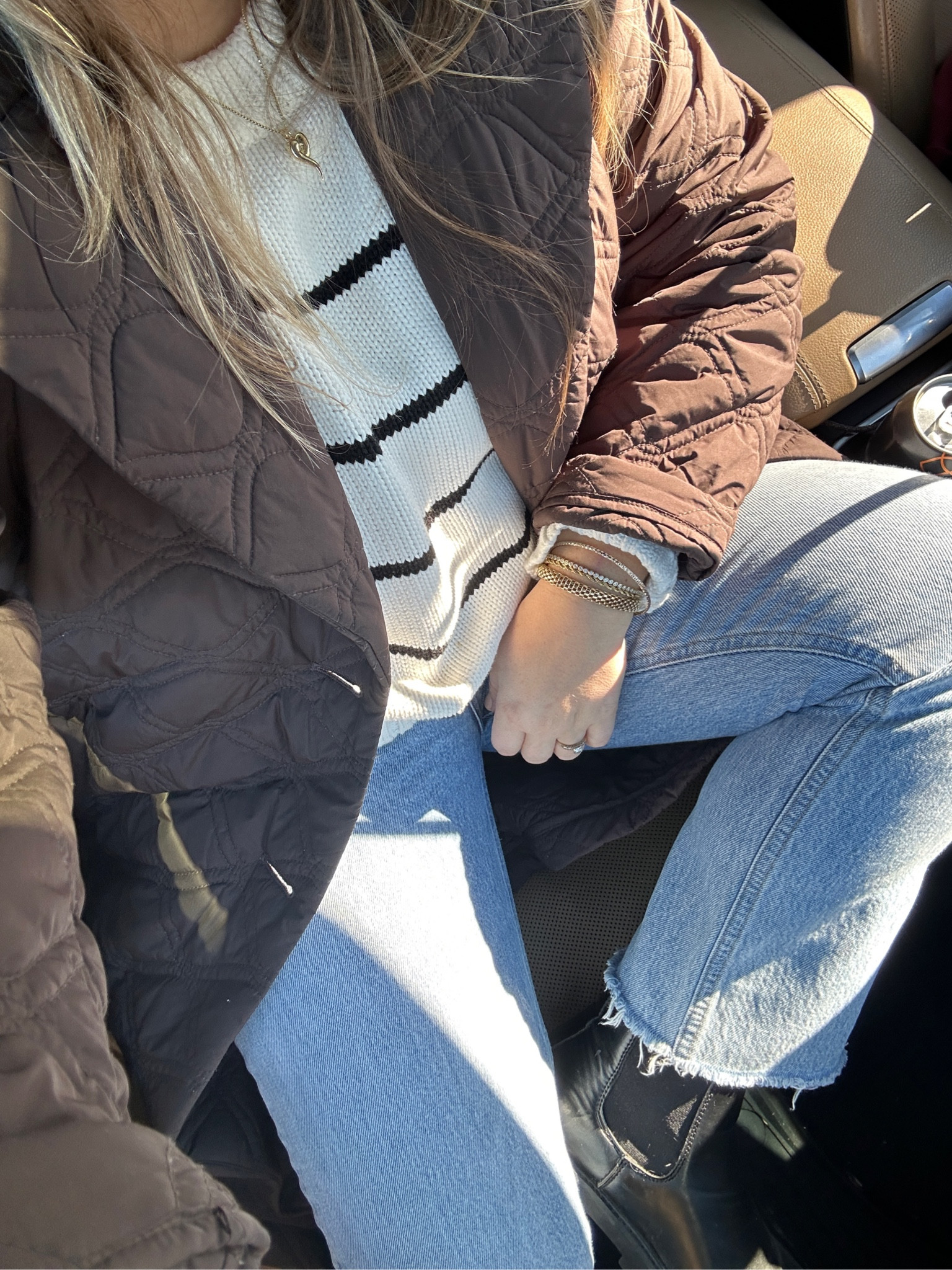 Quilter coat - tts
Quince sweater- tts
Agolde- tts or size up one if inbetween

Chelsea boots- tts

#LTKSeasonal #LTKSaleAlert #LTKFindsUnder100