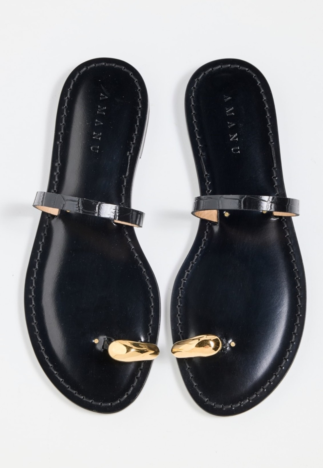 Love these dainty sandals with the toe ring embellishment for summer! 





Sandals, flats, style, toe ring

#LTKSeasonal #LTKOver40
