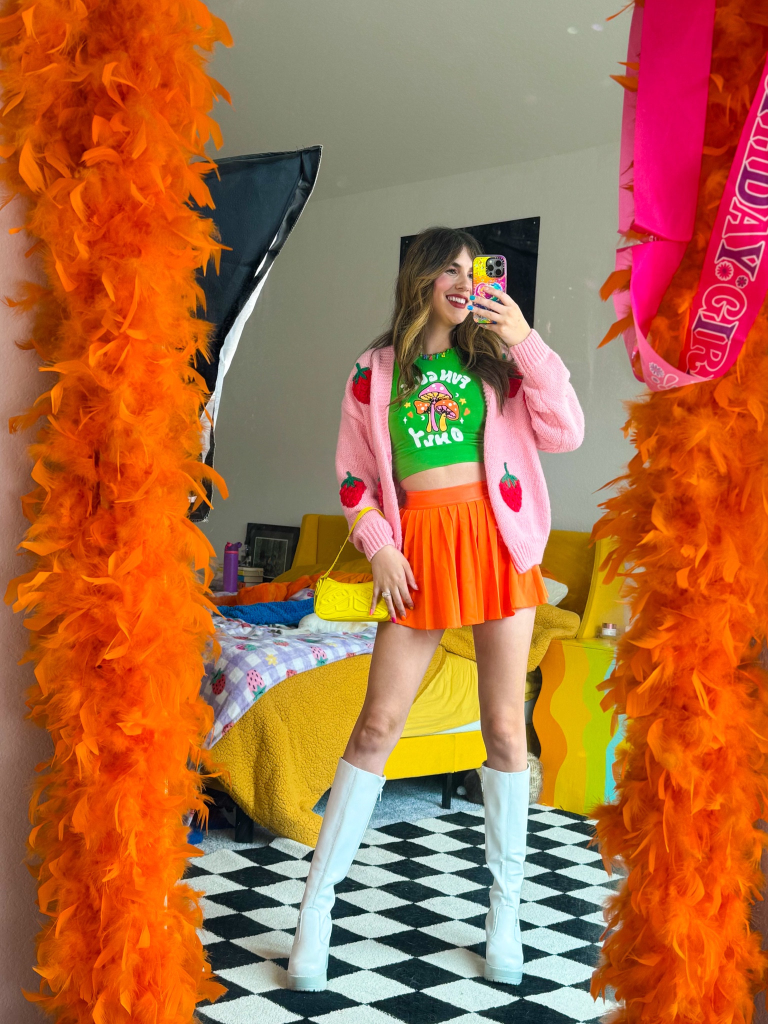 Fun color combos ALWAYS!!💚🧡🩷 Adding a cardigan to your outfit makes it a perfect early fall outfit!🤩 I’m 5’7 wearing a small in the cardigan & a medium in the skort (runs small)! Both fit true to size ✨
