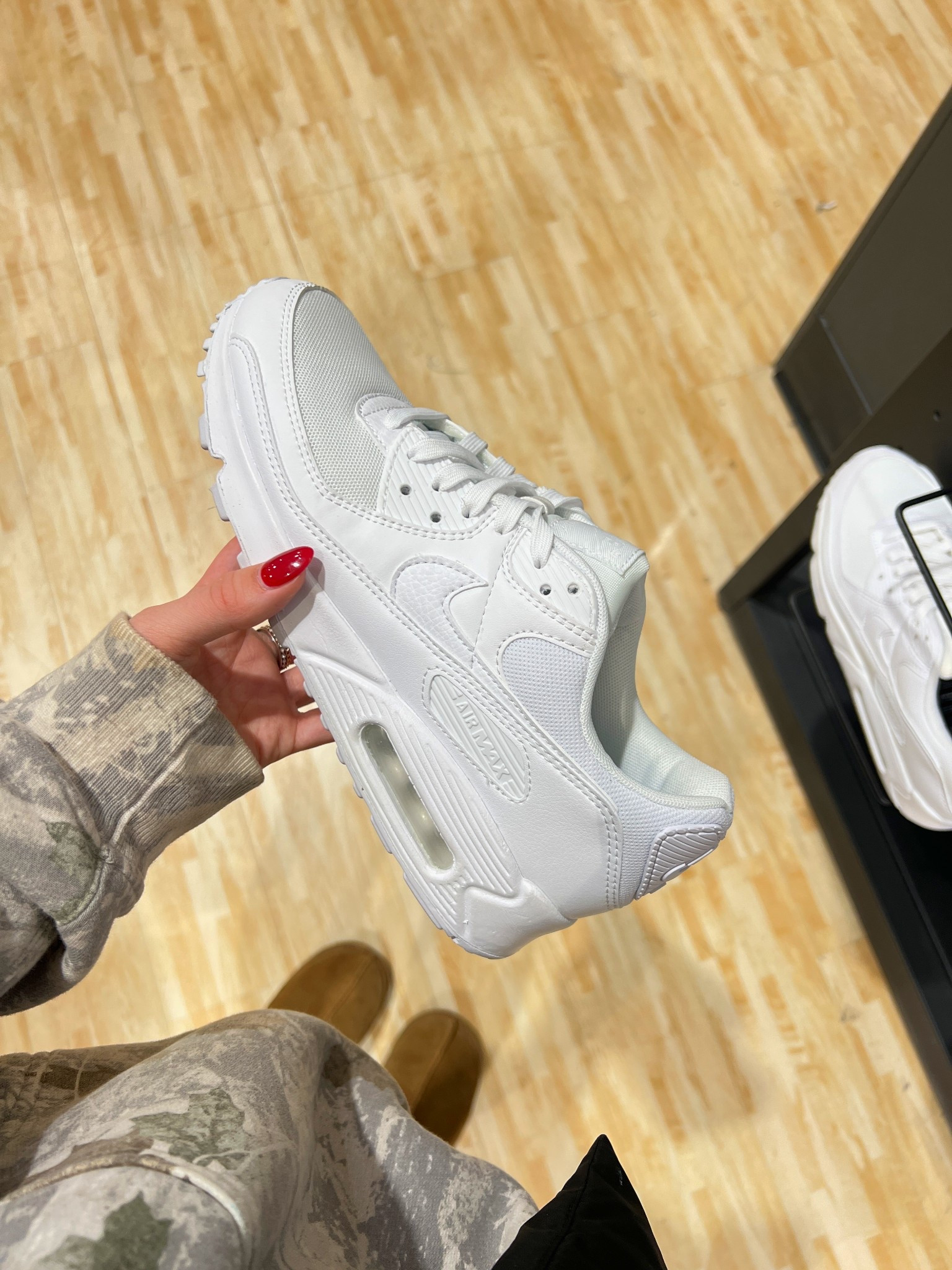 my fav shoes (this is a reminder i need to buy a second pair because mine are destroyed !!)

these fit tts

#LTKActive #LTKShoeCrush #LTKStyleTip