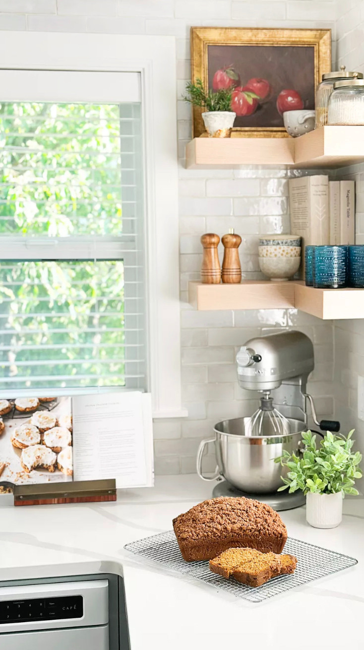 Is it too early to break out the pumpkin stuff? ;) Love this cozy corner in the Alumni House kitchen. 

Baking | Kitchen Decor | Open Shelving | Mixer | KitchenAid | Hobnail Glasses | Blue Glasses | Salt & Pepper | Cookbooks | Art | Faux Plant | Kitchen Styling

 

 #LTKSeasonal #LTKHome #LTKSaleAlert