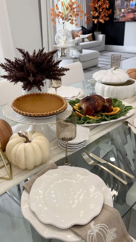 Fall Table Setting #thanksgiving #holidayhosting #friendsgiving

#LTKSeasonal #LTKhome #LTKHolidaySale