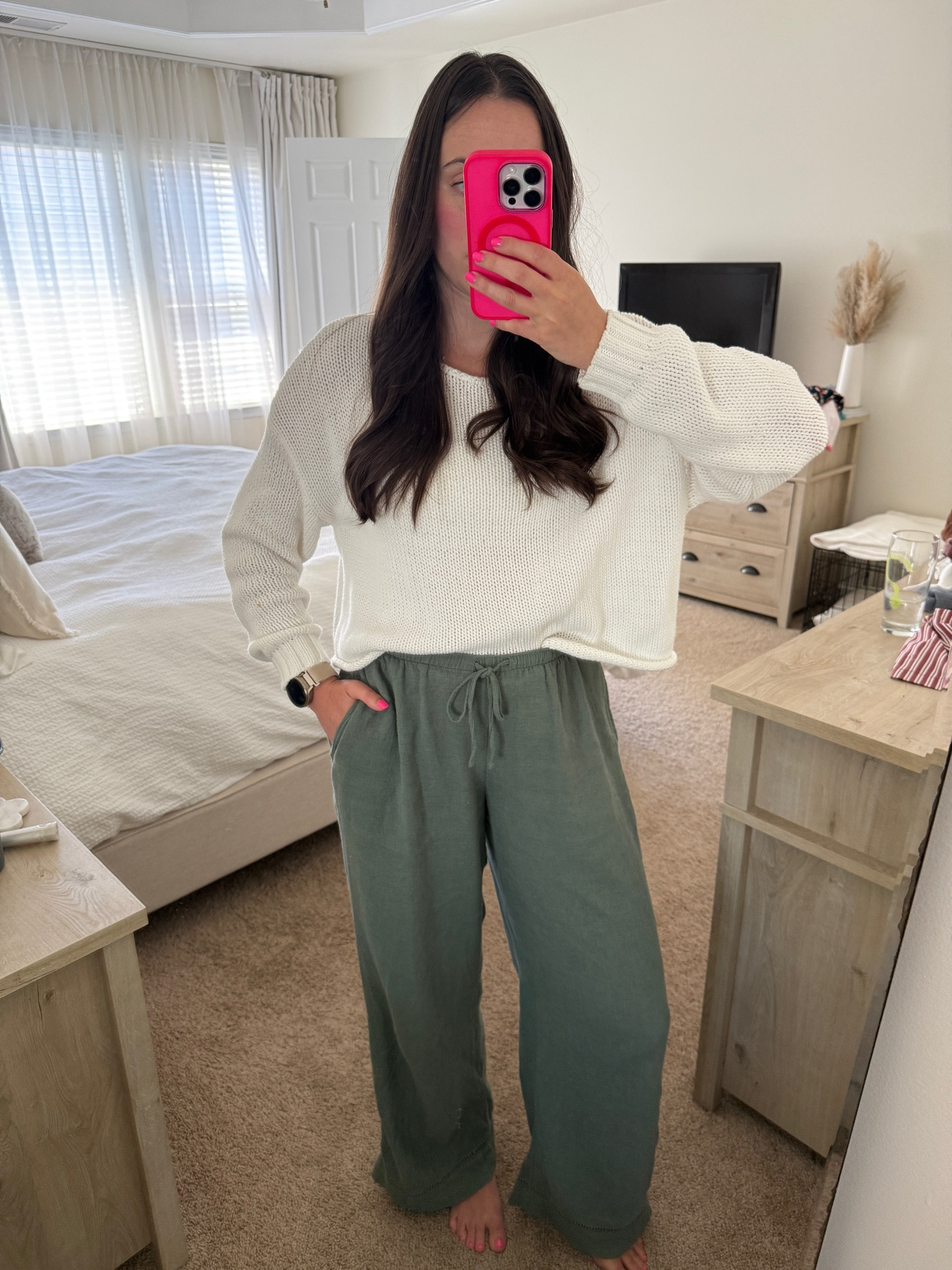 Work from home outfit 
Abercrombie green linen pants 
Aerie sweater from a few years ago
