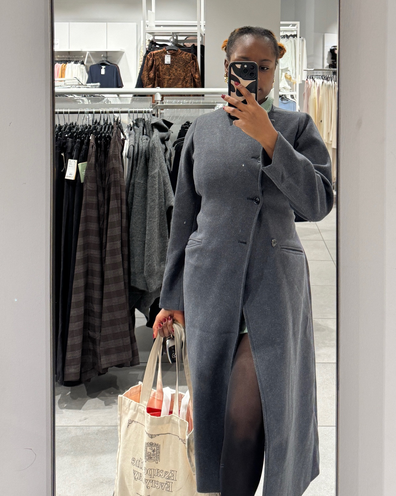 Winter Coat 
#wintercoat #greycoat #blackcoat

#LTKautumn #LTKfestive #LTKwinter