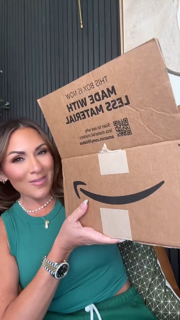 Restocks and ride-or-dies? Yes ma’am.

I’ve tried it all so you don’t have to—these are the Amazon beauty faves I actually swear by.

#amazonbeauty #beautyhaul #amazonfinds #over40style #petitefriendly #amazonhaul #EffortlessLook #affliate #beautymusthaves #unboxing #amazonrestock #beautytok 

#LTKBeauty #LTKFindsUnder50 #LTKStyleTip
