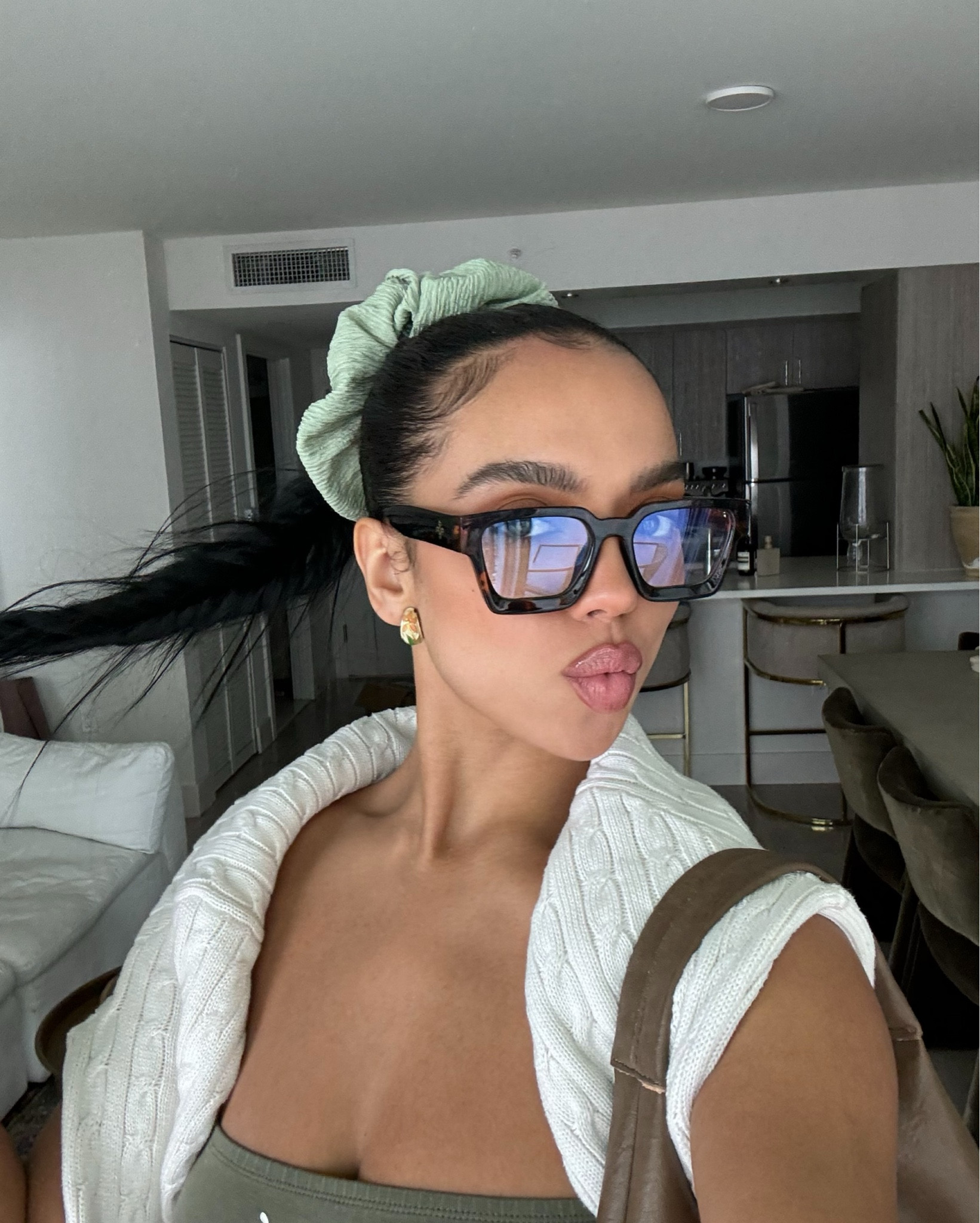 These blue light glasses have seriously saved my eyes! Between all the time I spend on my computer and phone, they've made a huge difference in reducing eye strain. Grab a pair on Amazon if you’re in the same boat angels. #LTKFinds #BlueLightGlasses

#LTKHoliday #LTKGiftGuide