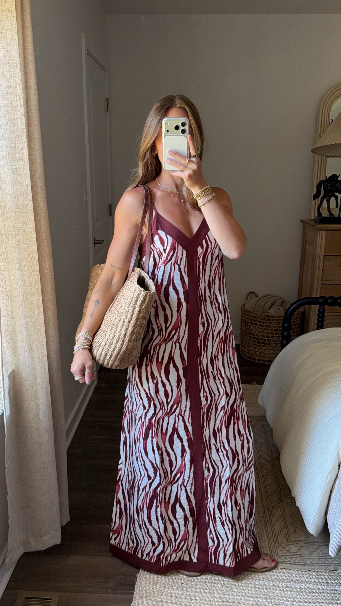 6/24/26 Casual Summer Dress Outfit of the Day

An easy summer outfit that feels effortless and comfortable 🤍 wearing a lightweight summer dress in an XS, styled with my Amazon earring stack, J.Crew woven tote, TKEES flip-flops, and Amazon sunglasses. The kind of outfit that works for everything from coffee runs to errands, lunch, or a casual summer day out. Everything is linked here ✨

#LTKootd #LTKSeasonal