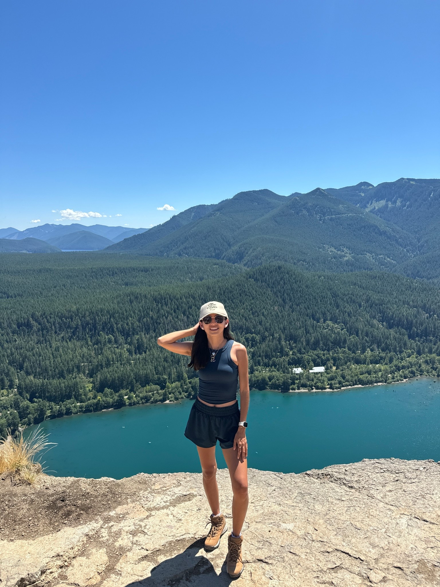 hiking outfit, hiking boots, outdoors outfit, matching set