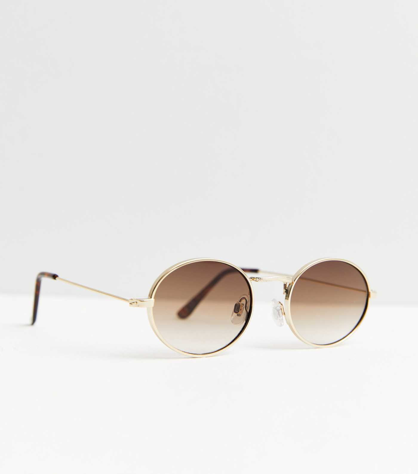 Gold Oval Sunglasses
						
						Add to Saved Items
						Remove from Saved Items | New Look (UK)