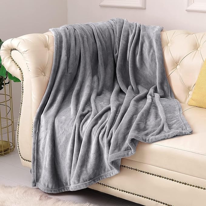 KMUSET Fleece Blanket Throw Size Grey Lightweight Super Soft Cozy Luxury Bed Blanket Microfiber F... | Amazon (US)