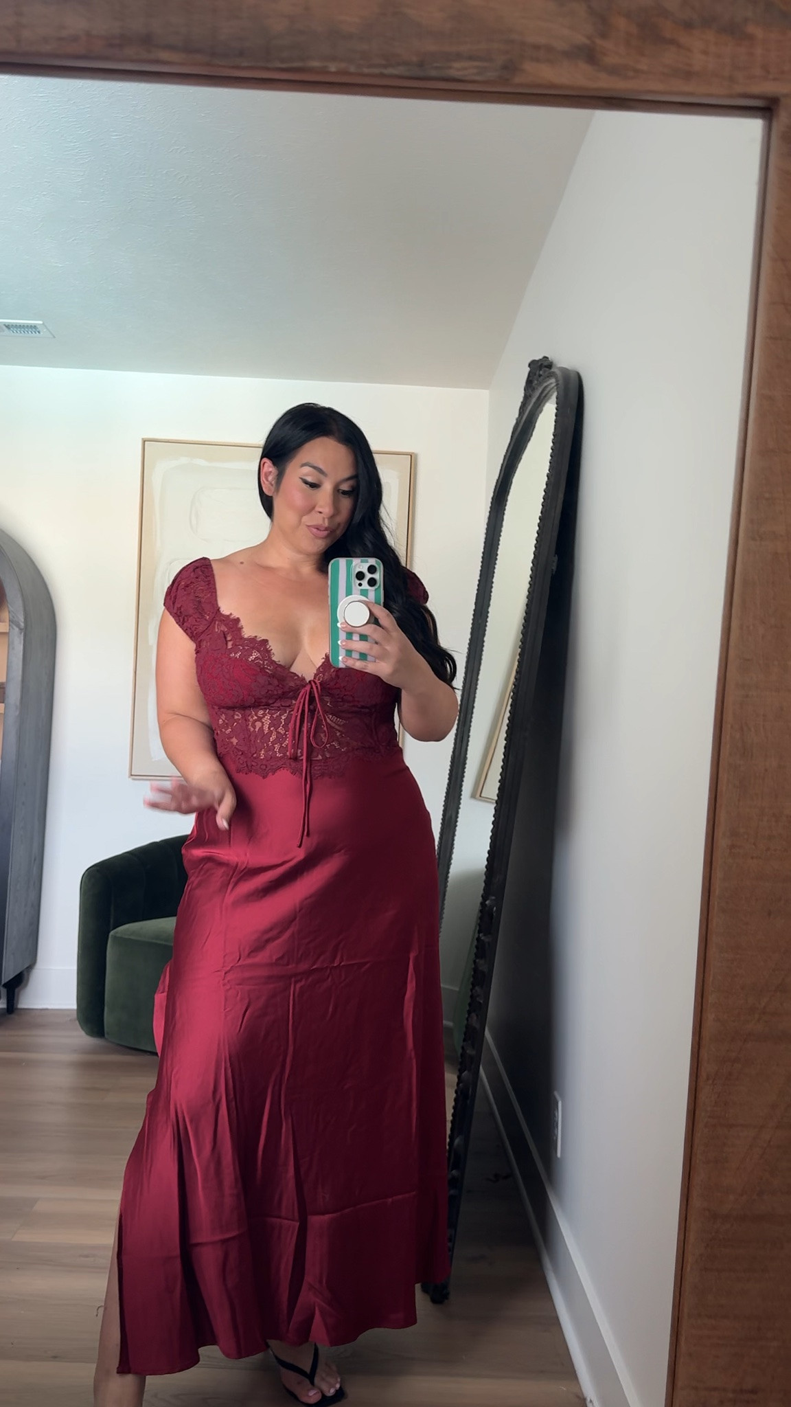 This dress reminds me of the FP version but love how this one flows! Wearing an XL in all dresses vici, fall style, fall dress, midsize fashion, fall finds 

 #LTKSeasonal #LTKMidsize