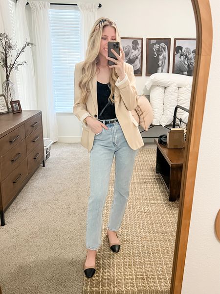 Workwear fit w/jeans 👩🏼‍💻

Abercrombie jeans are color light. 

Workwear. Business casual. Smart casual. Office outfit. Summer work outfit. Blazer. Denim jeans. 

#LTKworkwear #LTKfindsunder100