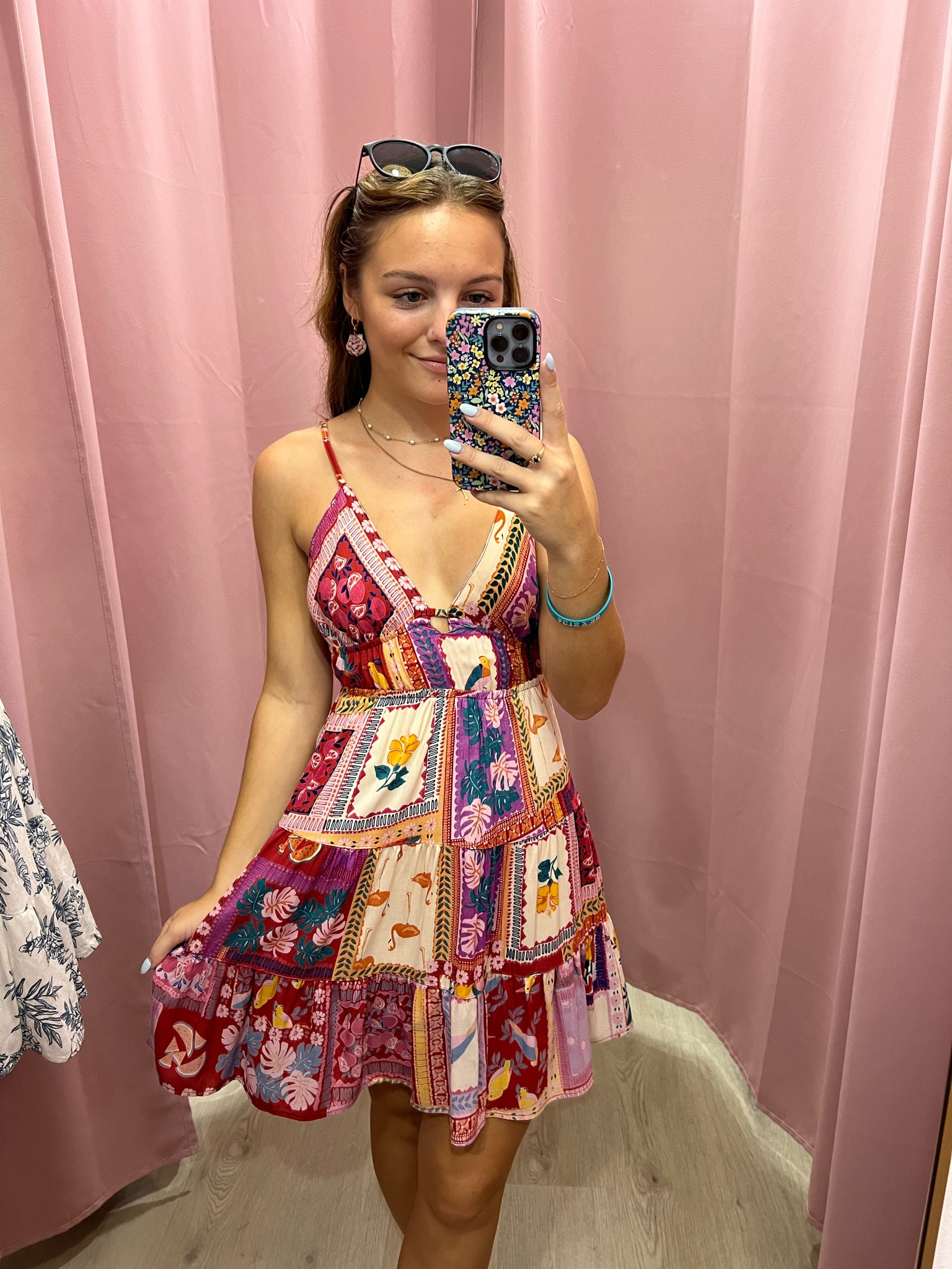 Italia summer tie back mini dress size small 

#LTKStyleTip #LTKTravel