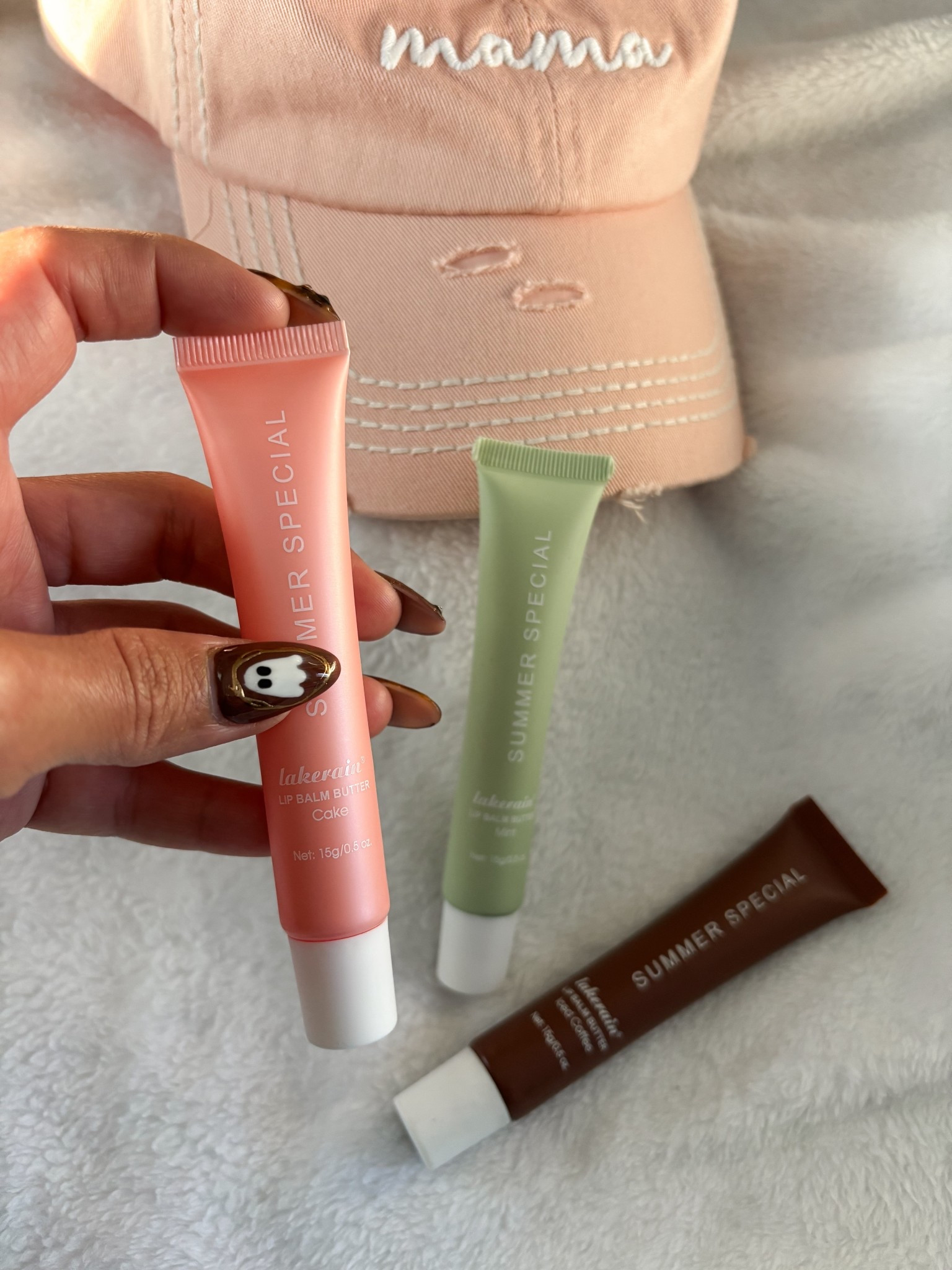 Keep your lips soft &amp; smooth this fall with these lip balms!
 

#LTKGiftGuide