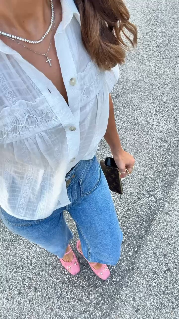 My spring outfit of the day! Collette crop jeans in 24 regular. I did regular length since it’s a crop style (I am 5’3). Anthropologie white blouse in XXS. Gucci horsebit mule slides. Summer outfit. Mom outfit. Elevated casual. 


#LTKTravel #LTKPetite #LTKootd