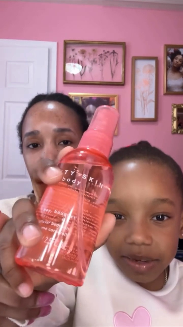 ✨Day 36 of my scented countdown to 39✨

Passing the love of perfume to the next generation 💐💕

Today’s theme is a fragrance I’m sharing with the next generation 💖

Fenty Beauty Hey Bouquet — playful, fresh, and full of joy. The perfect scent for passing down the love of fragrance and creating sweet memories together. 💐👩🏽‍🦱✨ @fentyskin 

#FragranceLover #FentyBeauty #HeyBouquet #FragranceCommunity #PerfumeCollection #AuntieAndNiece #FragranceDiaries #SoftFeminineEnergy #FragranceTok #ScentOfTheDay