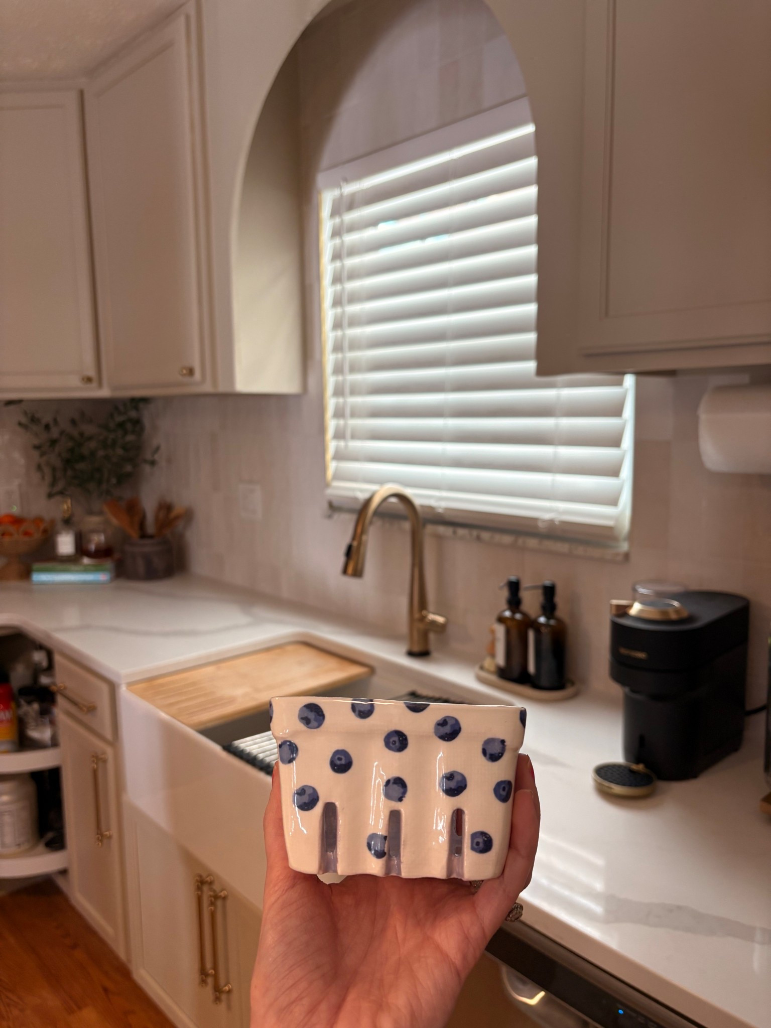 The cutest basket for washing berries! It is equal parts pretty + functional 🍓🫐 Designed with drainage holes so you can rinse berries right in the basket, then pop it straight on the counter or in the fridge. The cutest way to wash + store blueberries. 😍🫐 I’m obsessed! 

#LTKSaleAlert #LTKmorningroutine #LTKHome