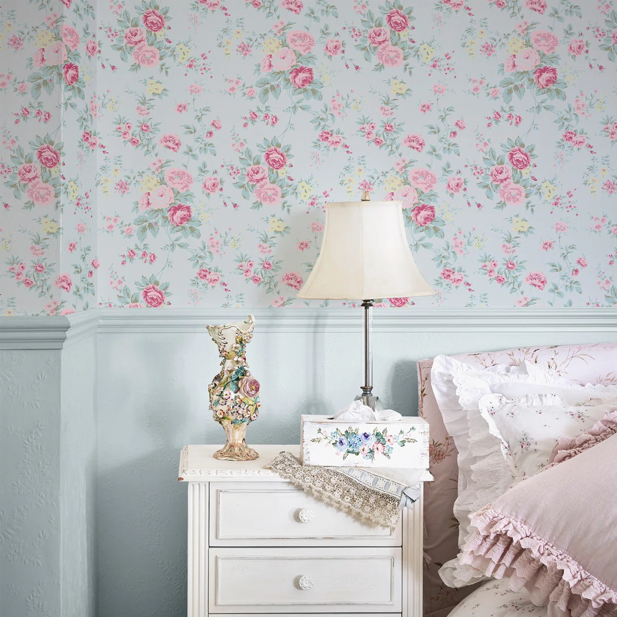 Red Barrel Studio® Shabby Elegance by Rachel Ashwell Wild Flower Wallpaper & Reviews | Wayfair | Wayfair North America