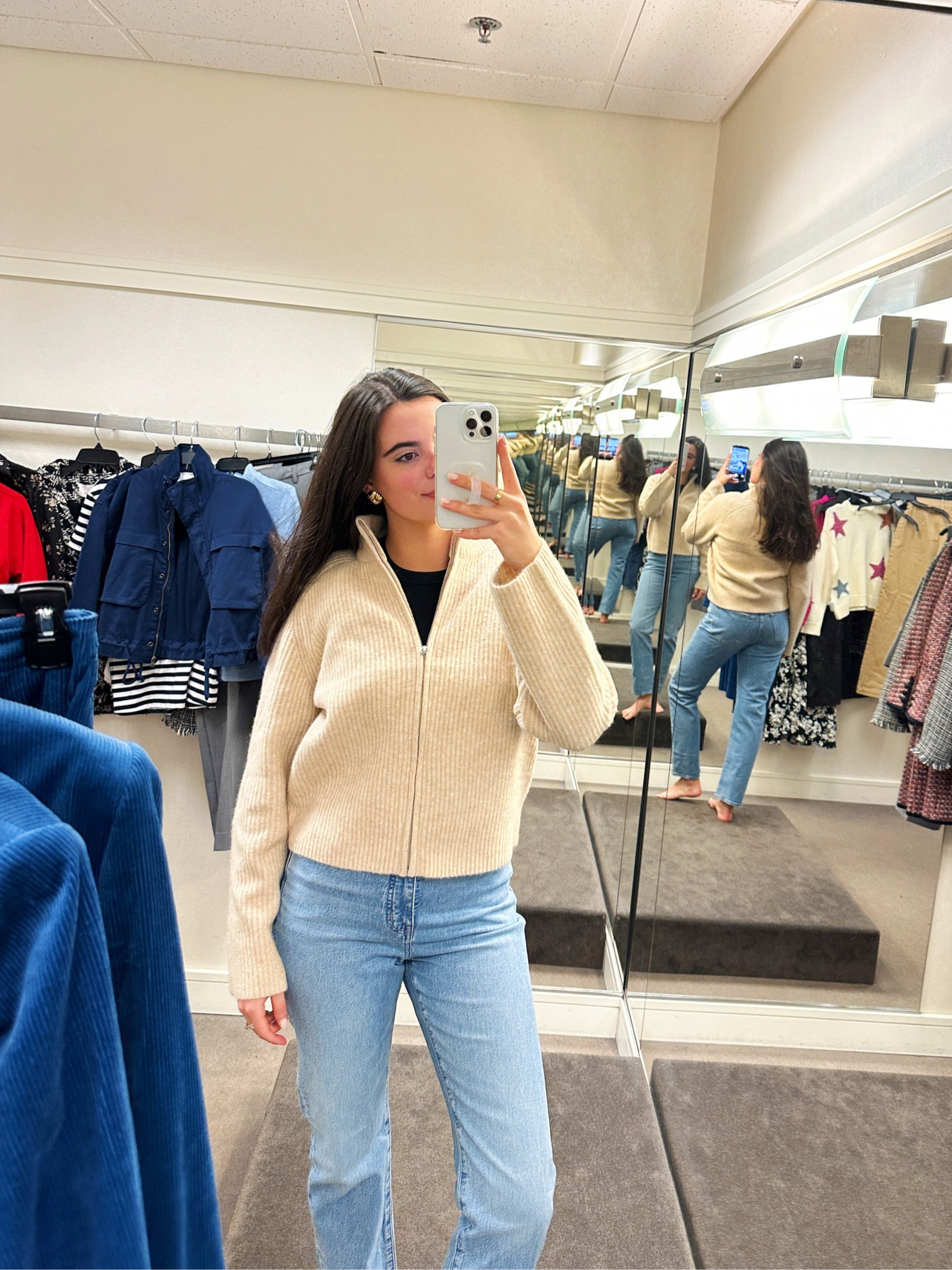 Cozy cream zip up cardigan for the fall! So versatile and also comes in grey! So so soft!