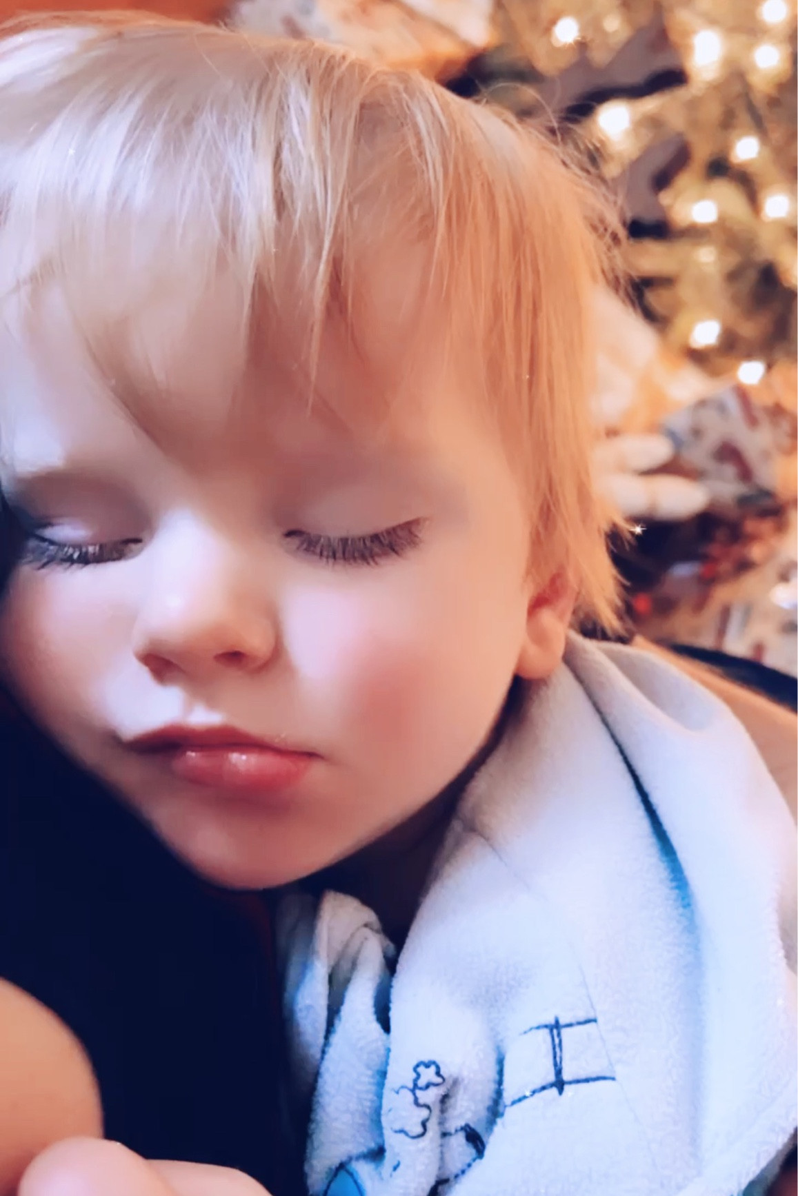 truly learning to SAVOR and soak in these moments 🥹✨ also hehe - hint 😉 - my word for the new year of 2023 ahead 🫶🏽✨🥰

#LTKbaby #LTKHoliday #LTKSeasonal