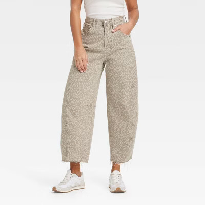 Women's High-Rise Curved Leg Ankle Jeans - Universal Thread™ | Target