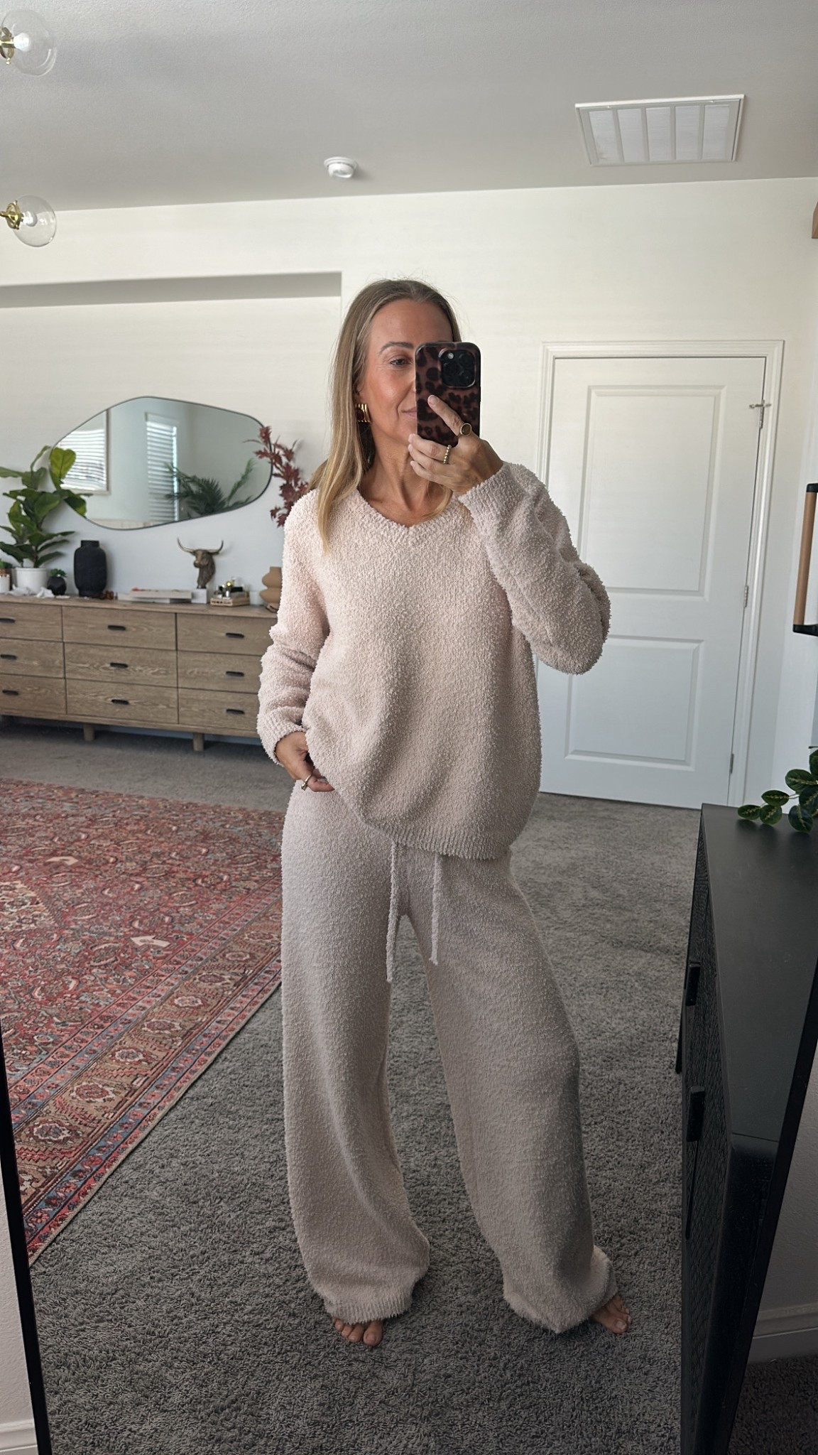 Cozy lounge set

#LTKHoliday #LTKGiftGuide #LTKFindsUnder100