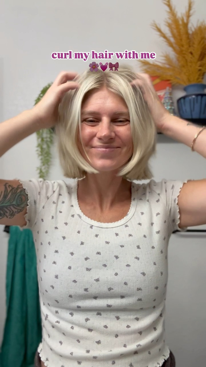 this curling iron brand is called ‘plugged in’ and I’ve had it for YEARS, and I can’t find this brand anymore, but I have another one I use all the time that I linked !! 

I use this powder dry shampoo almost everyday and have loved it for 7 years now. I just used a makeup brush to apply it. 

My hair will last for about 7 days like this without having to touch it up. 