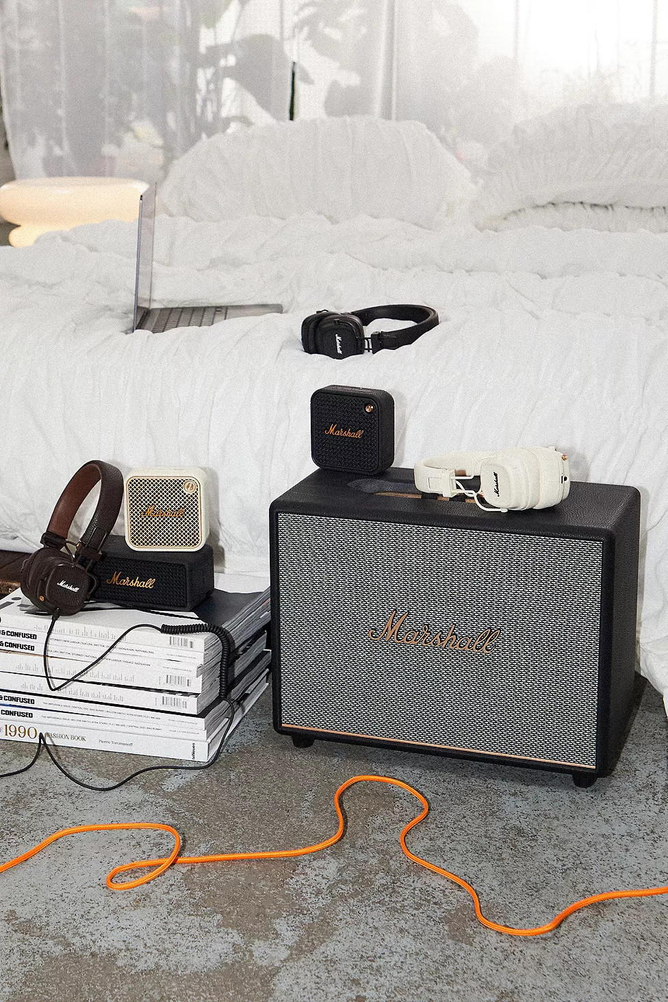 Marshall Cream Willen II Portable Bluetooth Speaker | Urban Outfitters UK