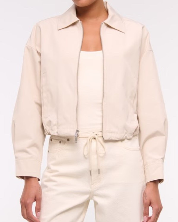 Neutral cinched jacket 
Winter outfit
Winter neutral 

#LTKHoliday #LTKootd #LTKGiftGuide