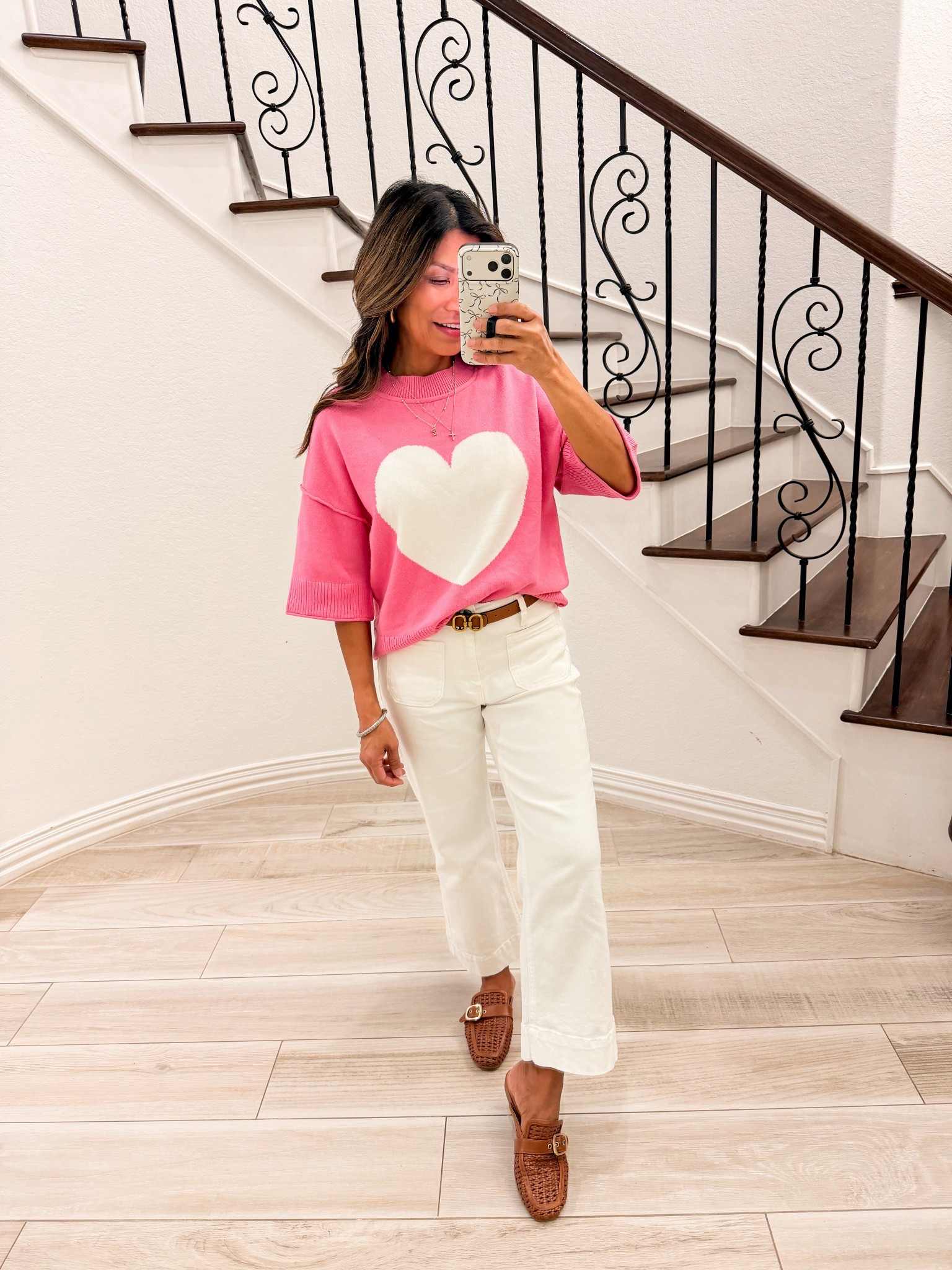 I’m 5’2” 118#ish for reference 
Top in XS runs big.
White Jeans in XS tts.
Shoes tts.
Causal outfit, valentine out, spring outfit. 