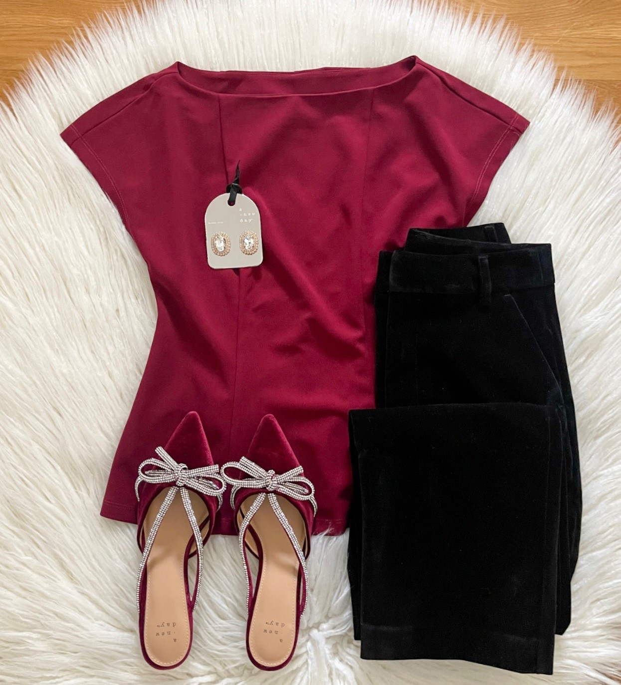 ✨Holiday Look!✨ Peplum Top, Velvet Pants, and these shoes 🤩

#LTKootd #LTKFindsUnder50 #LTKHoliday