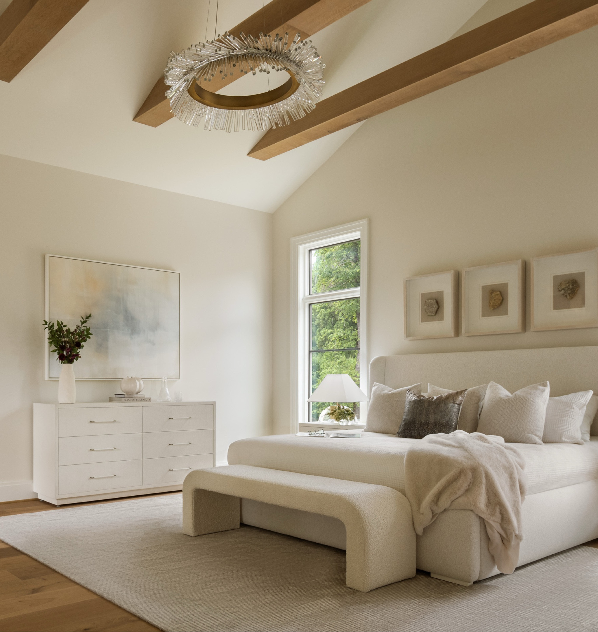 Lux and inviting

#LTKSaleAlert #LTKStyleTip #LTKHome