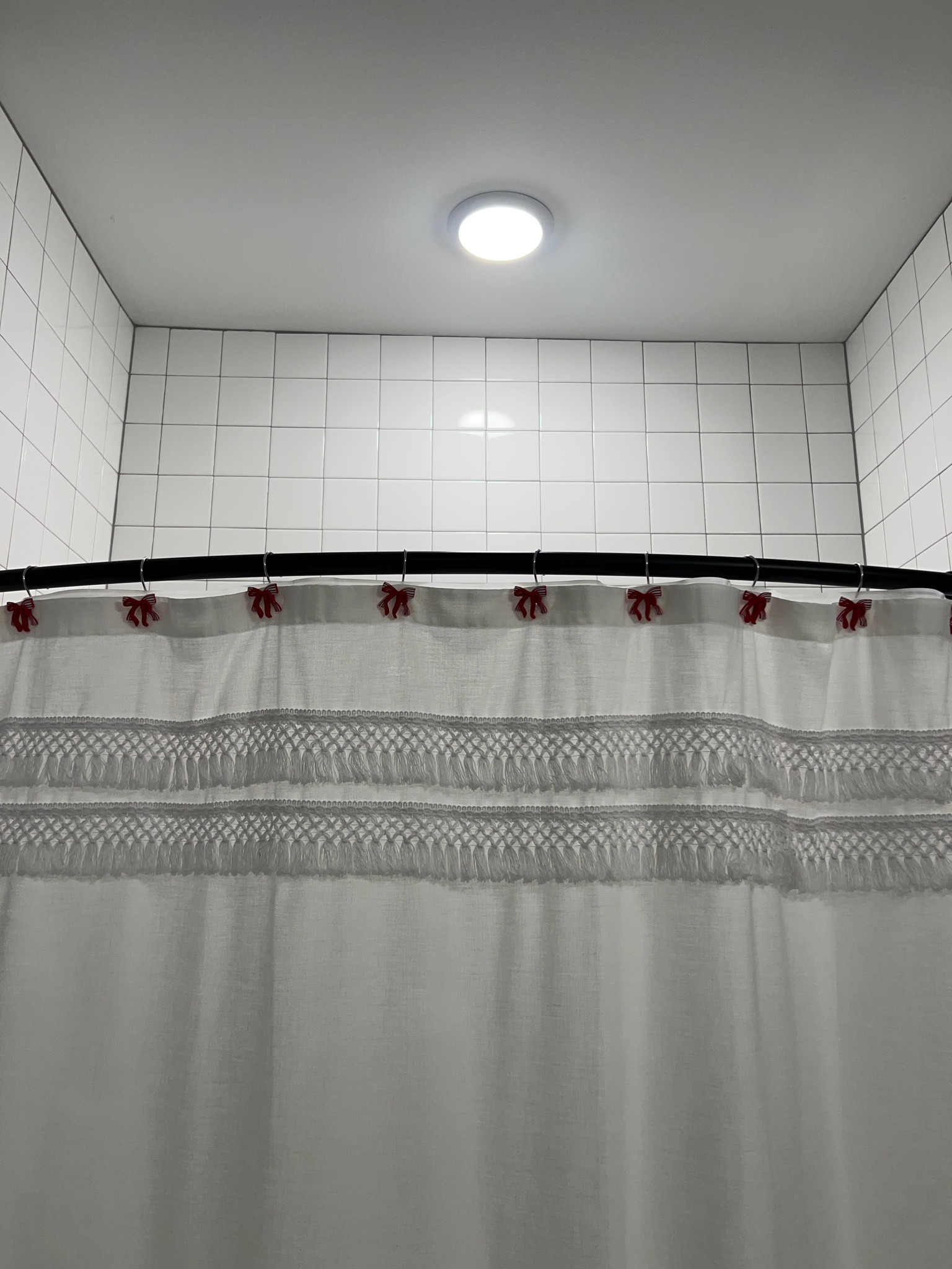 Christmas bathroom details ✨🌲 

Bow shower curtain hooks, seasonal decor, holiday decor, Amazon finds 


#LTKstyletip #LTKhome #LTKSeasonal