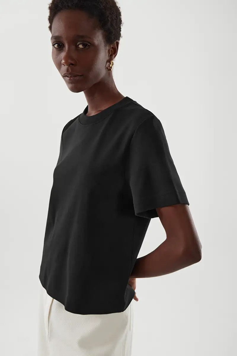 REGULAR-FIT HEAVYWEIGHT T-SHIRT - Black - COS | COS UK