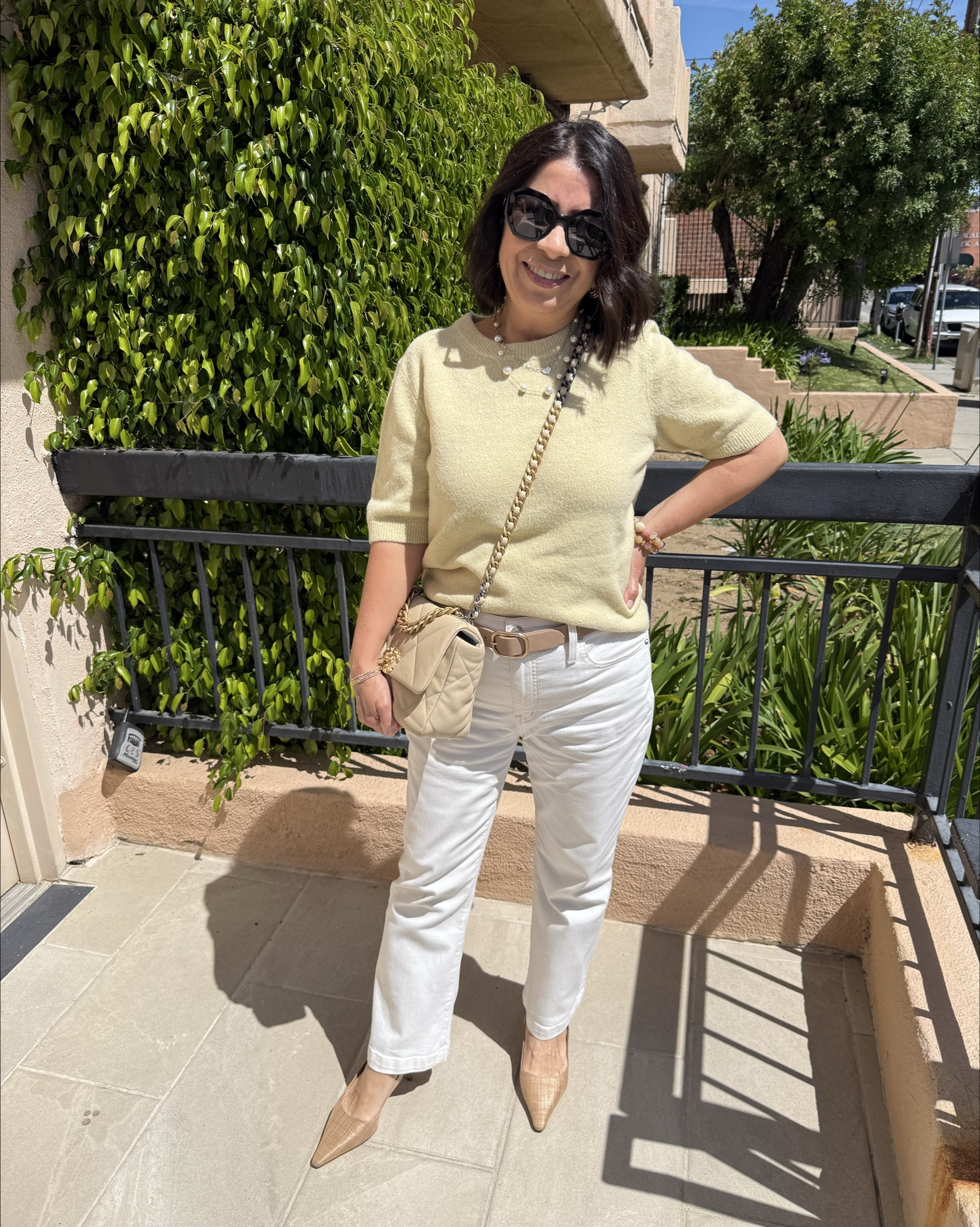 Easter outfit 🐰 spring outfit 🌸 teacher outfit 🍏





H&M sweater | ecru color jeans | petite jeans | similar ones linked | Sam Edelman heels in Cyprus Tan

#LTKmomlife #LTKWorkwear #LTKPetite