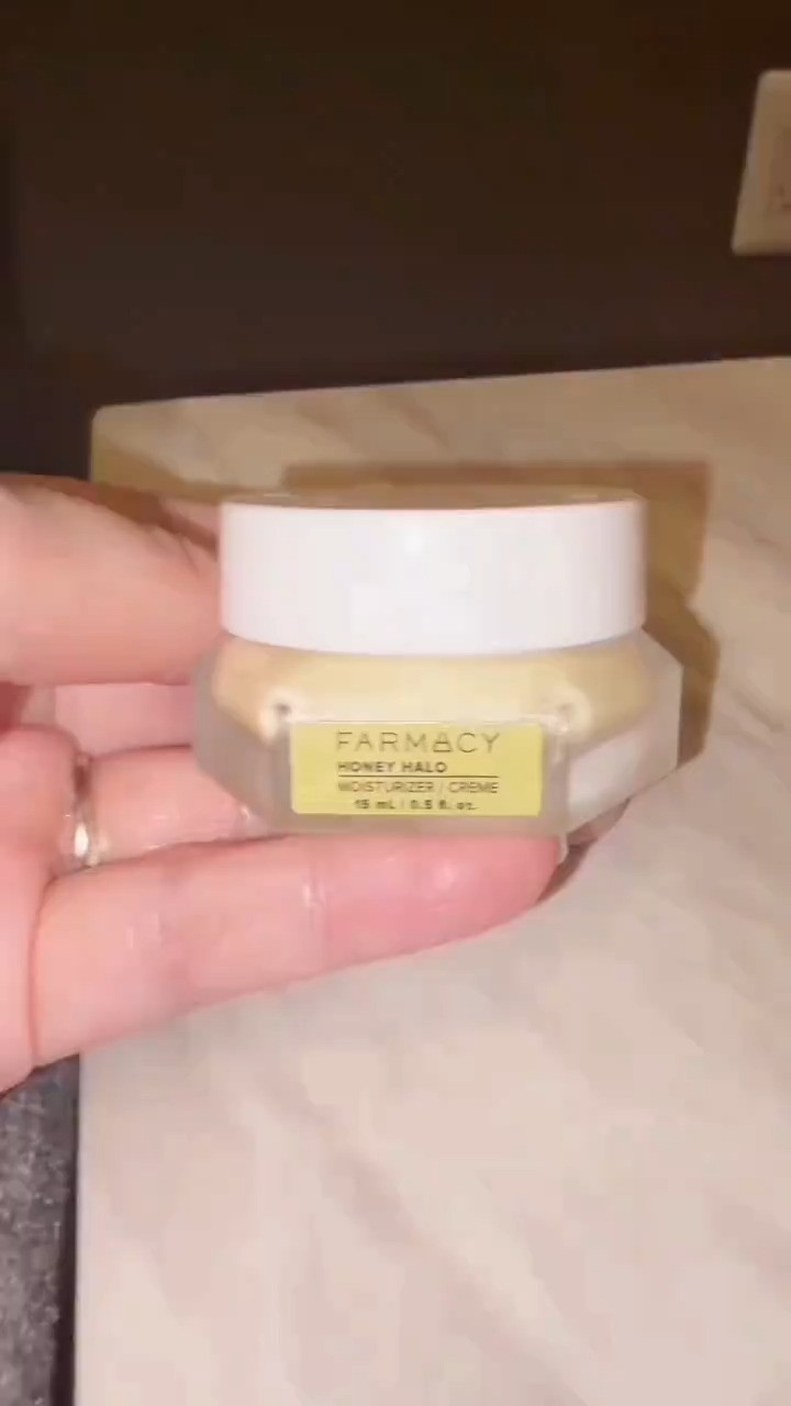 Soft, glowing skin in one swipe — I’m loving the lightweight feel of this Honey Halo moisturizer. 

#LTKBeauty
#LTKselfcare
#LTKmorningroutine 

 