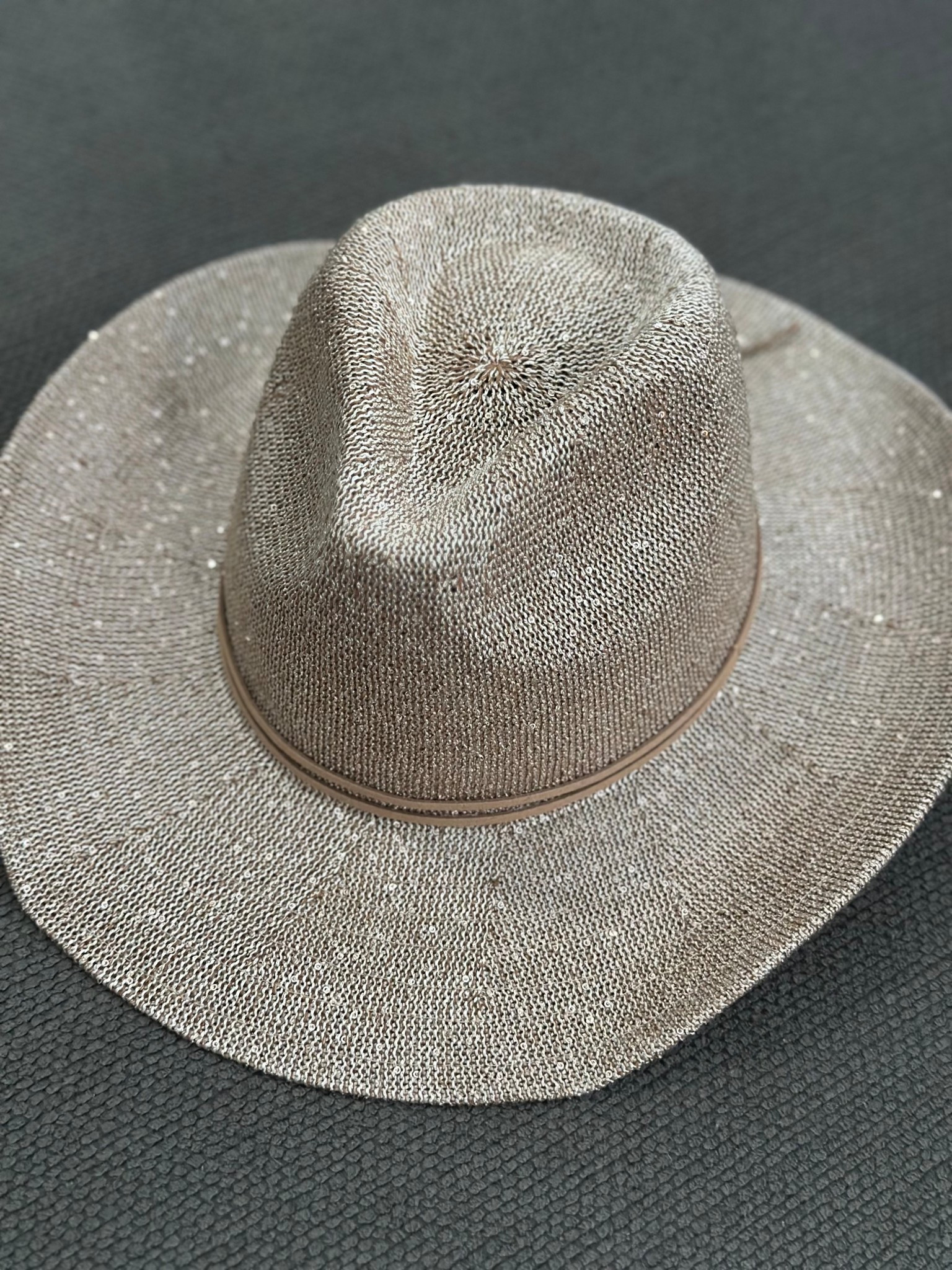 The cutest knit sequin cowgirl hat!! 🤠🤎
#cowgirl #cowgirlhat #country #yeehaw #western #sequin #target 

#LTKFestival #LTKFindsUnder50 #LTKFindsUnder100

#LTKParties