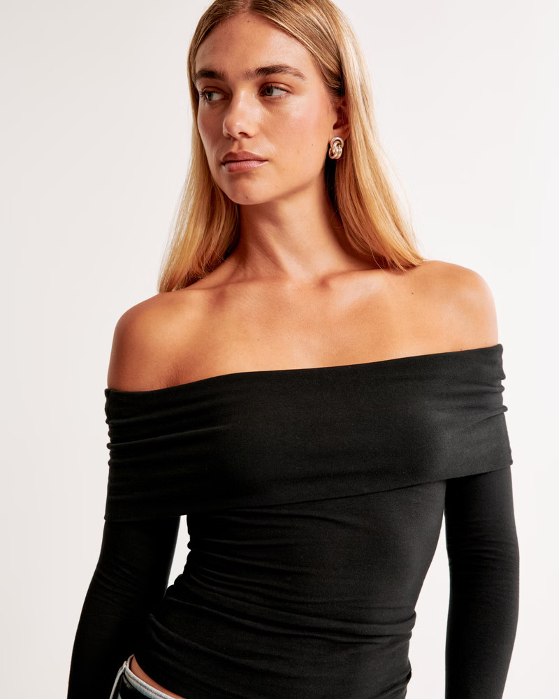 Long-Sleeve Cotton-Blend Seamless Fabric Tuckable Off-The-Shoulder Top | Abercrombie & Fitch (UK)