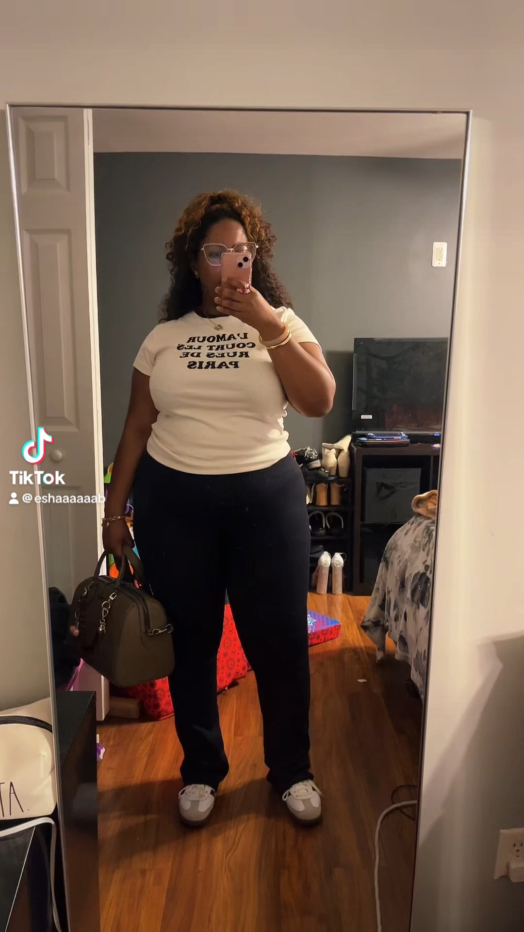 We loveeee an ootd 

#LTKstyletip #LTKfindsunder50 #LTKitbag