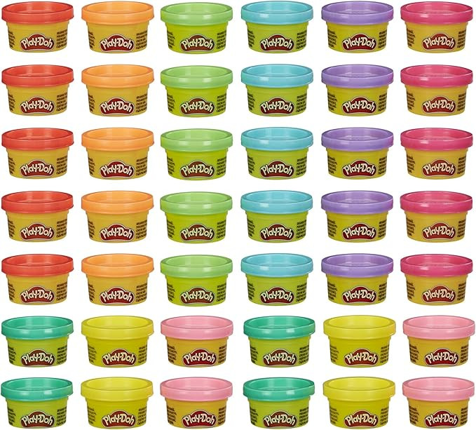 Play-Doh Handout 42-Pack of 1-Ounce Non-Toxic Modeling Compound for Kid Party Favors, Holiday Gif... | Amazon (US)