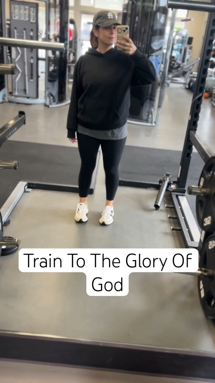 Cute Gym Outfit & Weight Train To The Glory Of God

#LTKShoeCrush #LTKActive