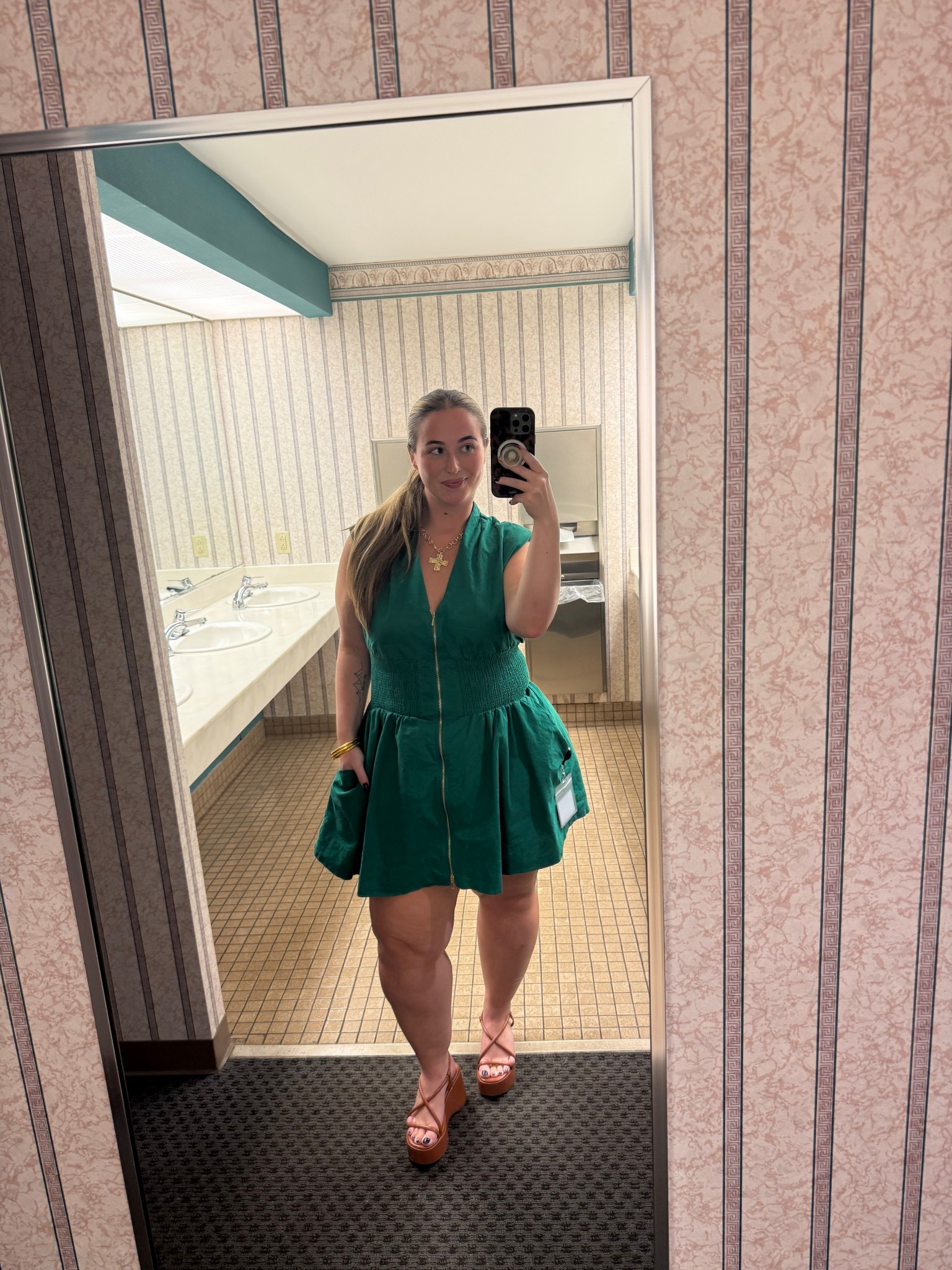 i love this green color as a transitional fall color!

#LTKPlusSize #LTKFindsUnder100 #LTKFindsUnder50