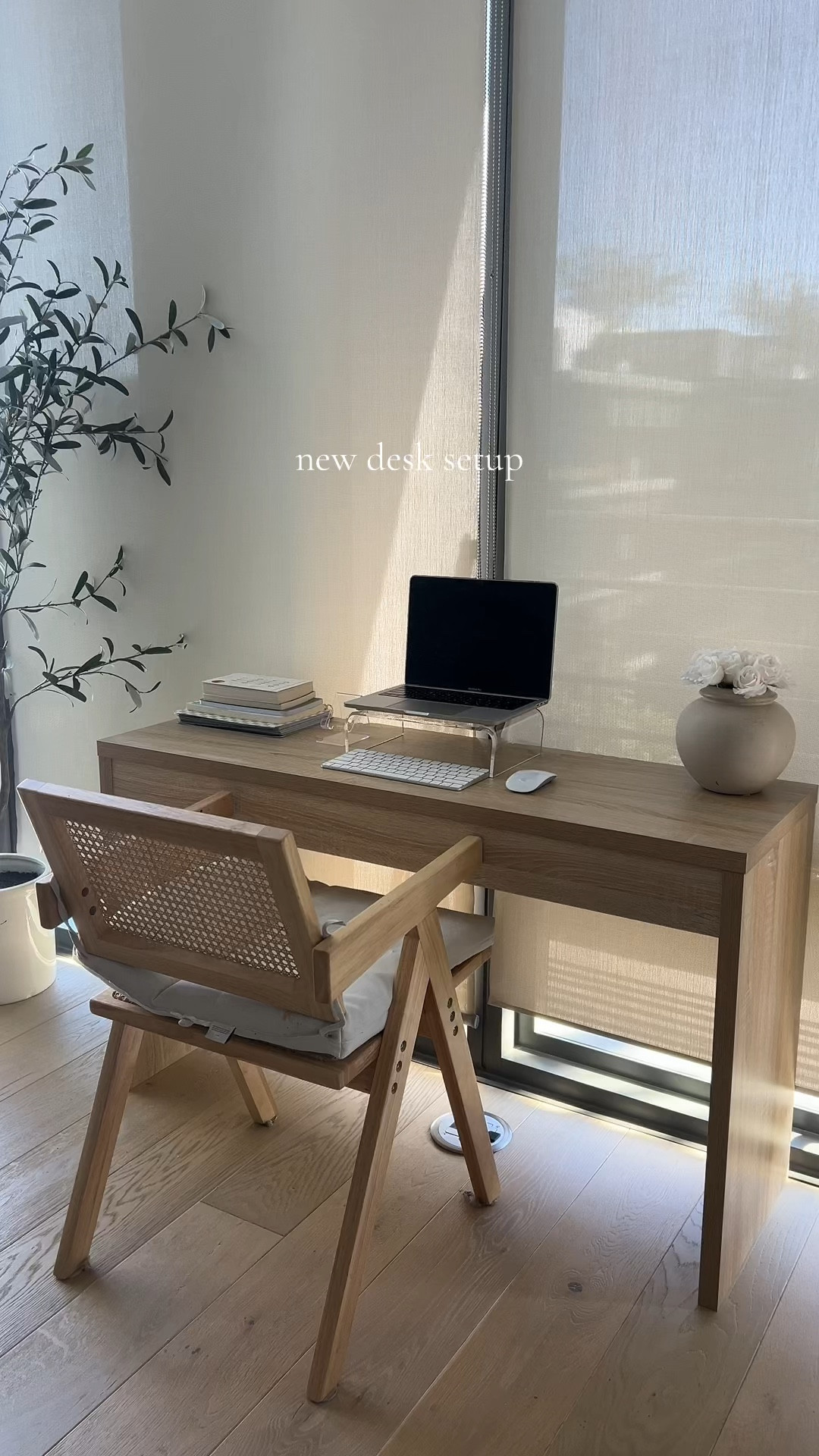 Finally got a cute desk for my place so I could stop working on my dining table lol 💻 Desk is from Amazon! 

Borrowed my dining chair for now but my new desk 🪑 should be coming in today ✨ #amazonfinds #amazondesk #amazonfurniture #amazonfurniturefinds #newdesksetup #newdesk #whsetup #amazon #amazonfinds

#LTKsalealert #LTKhome #LTKfindsunder100