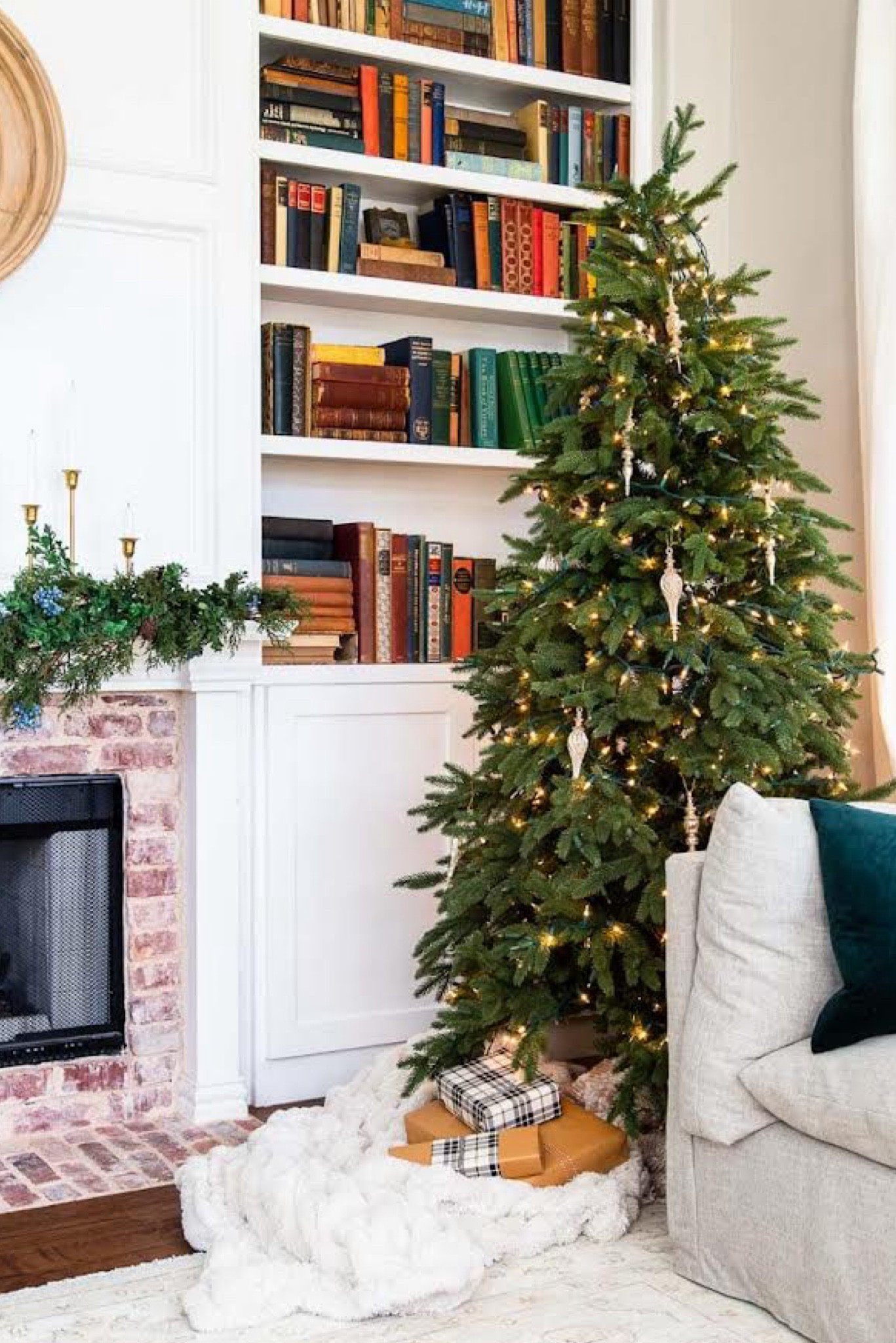 Gathering inspo for the holidays? Get this simple look below! 

 #LTKSeasonal #LTKHome