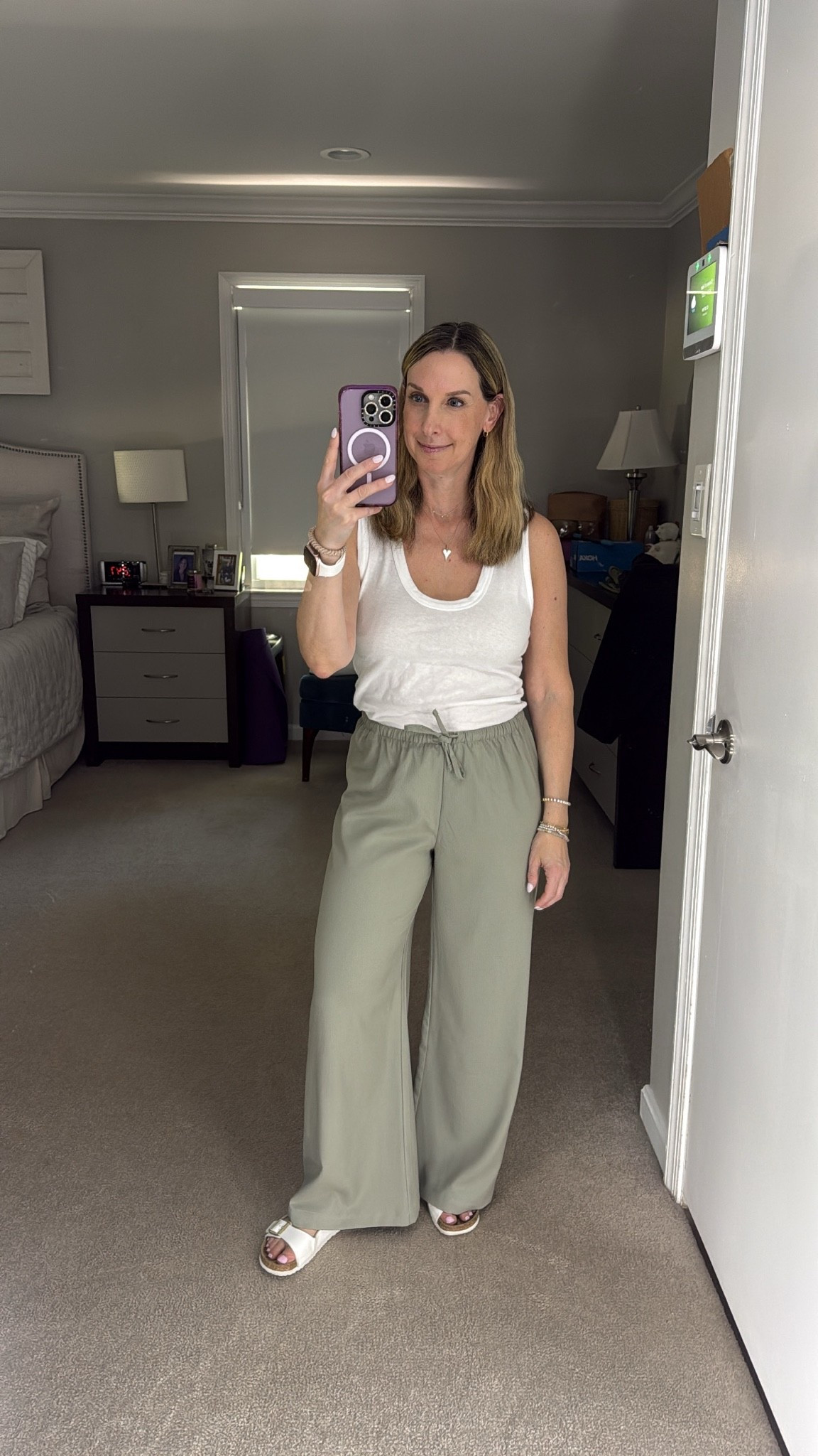 Great pants from south moon under (Aritzia vibes) but less money. Just as comfy as someone who has both

#LTKOver40