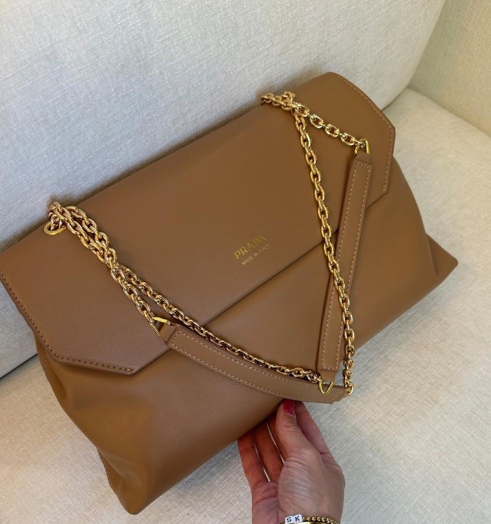 Gorgeous !!! Amazing quality !!! 