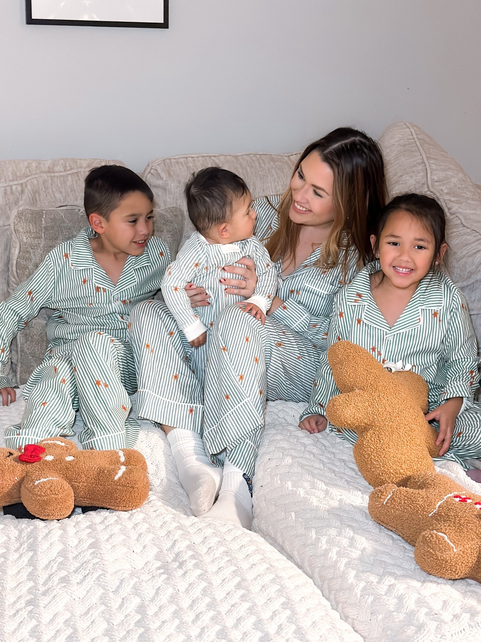Matching Christmas pajamas

#LTKKids #LTKHoliday #LTKmomlife