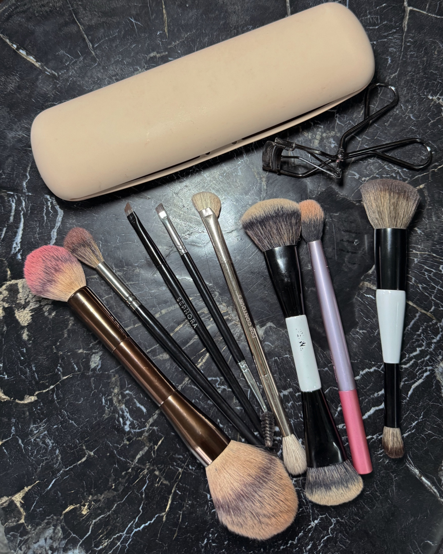 My go to Makeup brushes/tools to apply everyday makeup! 


#LTKBeauty