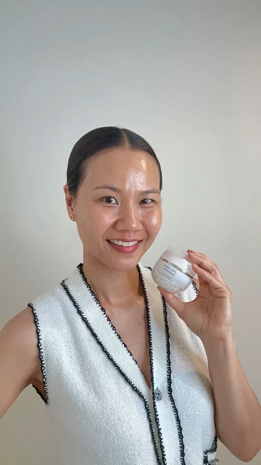 Glowy, smooth, hydrated skin ✨
Loving the lightweight feel of Shiseido Benefiance Brightening & Wrinkle Smoothing Cream 🤍 #LTKBeauty

#LTKMothersDay #LTKmomlife #LTKOver40