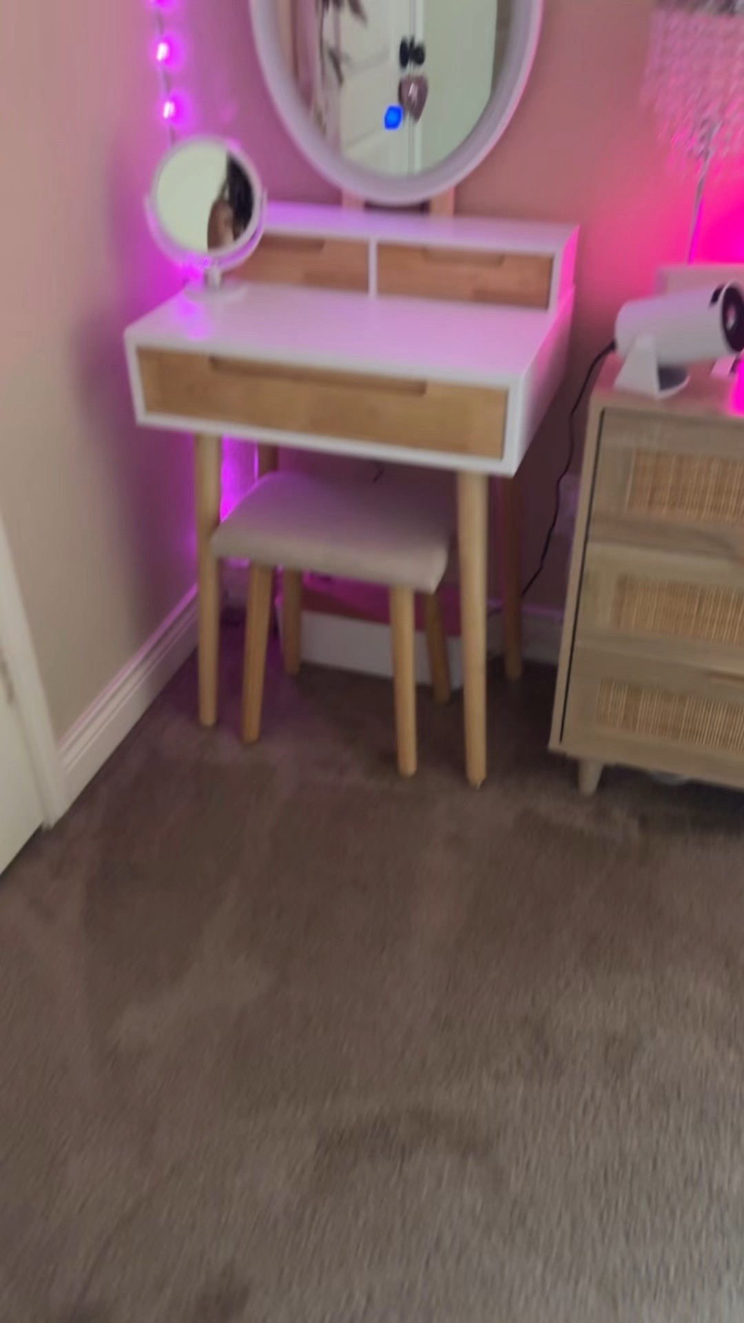 Vanity for teens! 💋💄



#LTKBeauty #LTKHome #LTKSaleAlert